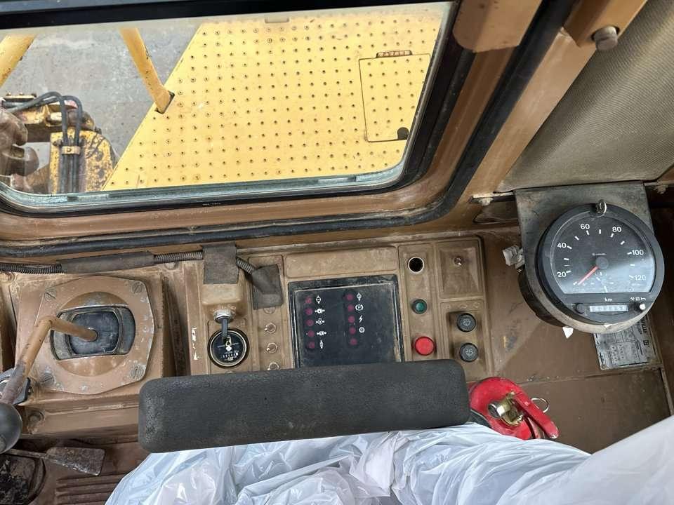 Caterpillar 825C Photo 12