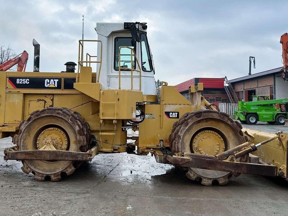 Caterpillar 825C Photo 18