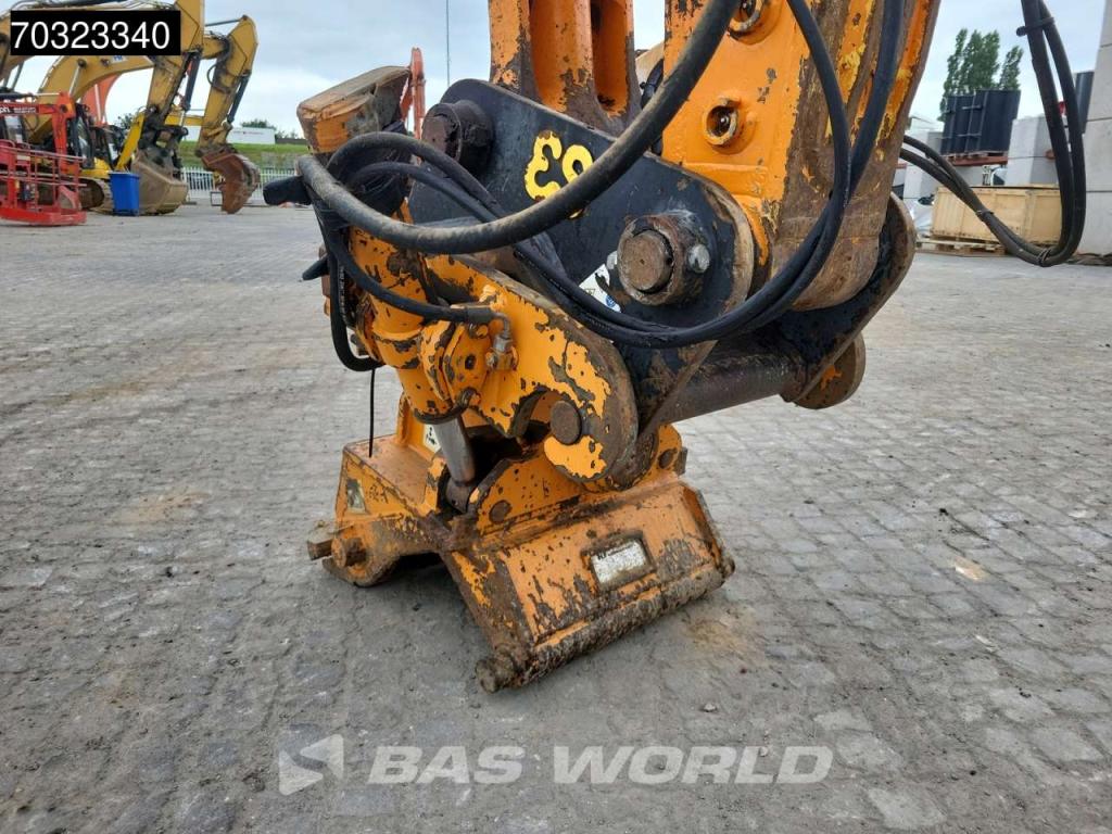 Komatsu PC240 LC-10 Photo 12