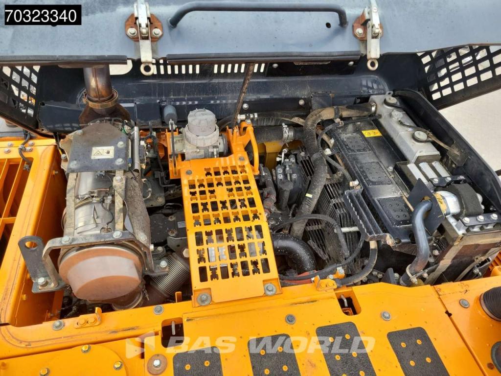 Komatsu PC240 LC-10 Photo 15