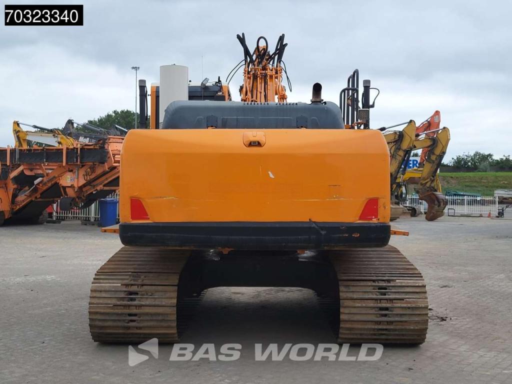 Komatsu PC240 LC-10 Photo 3