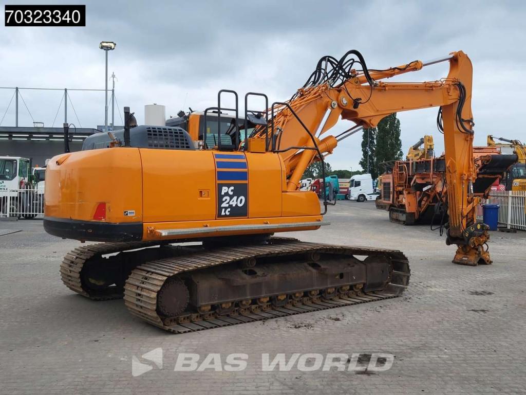 Komatsu PC240 LC-10 Photo 5