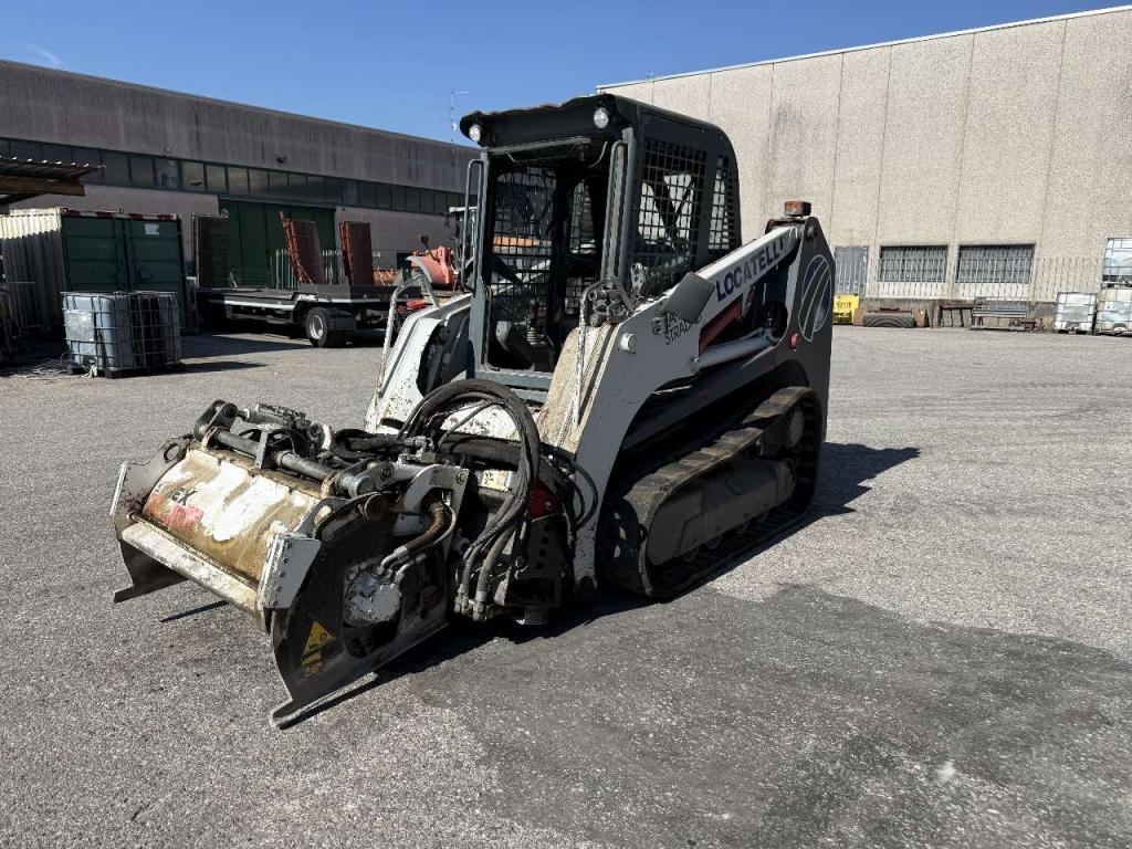 Takeuchi TL140 Photo 1