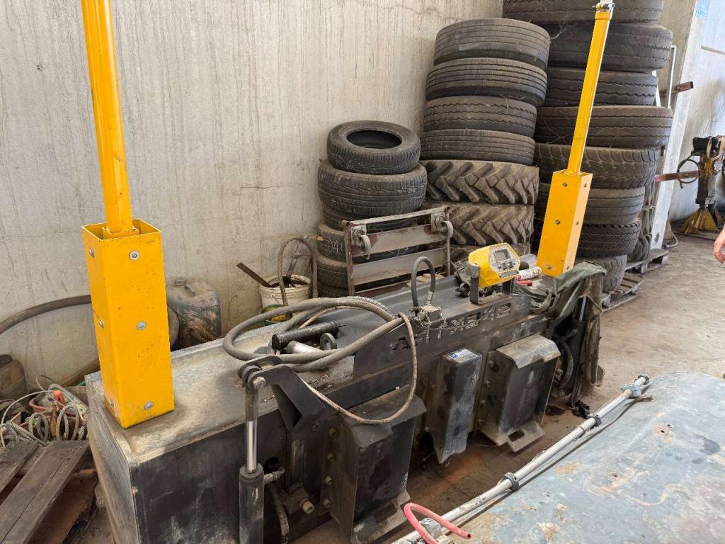 Takeuchi TL140 Photo 8