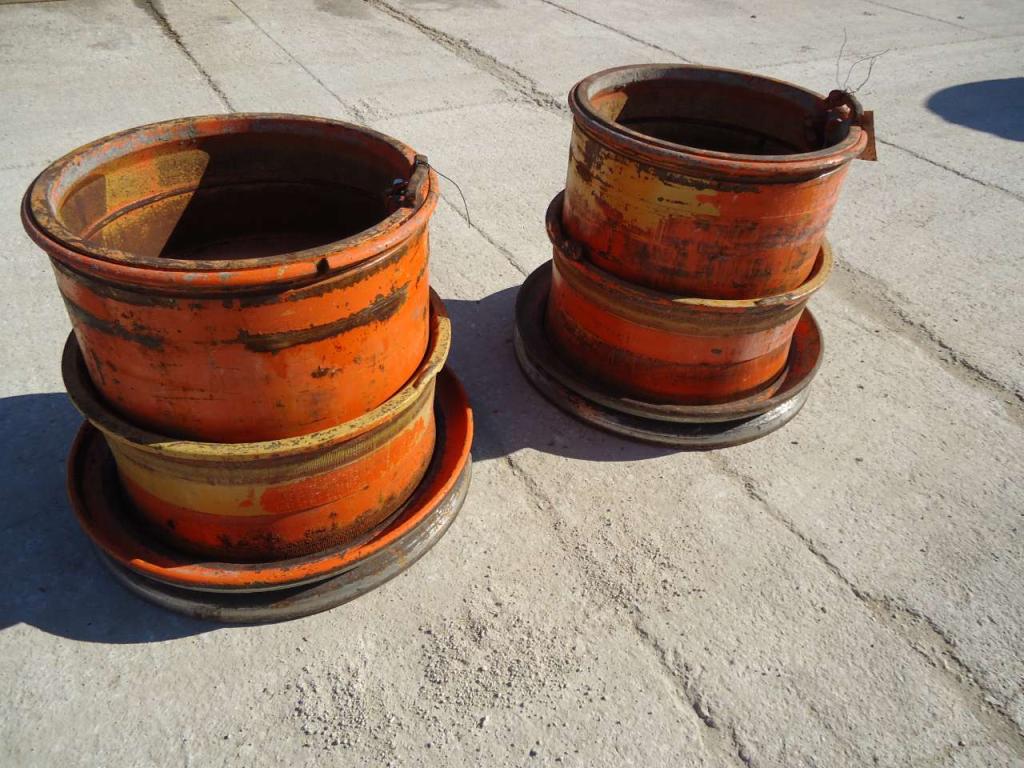 Jante pour Fiat Kobelco W270 Photo 4