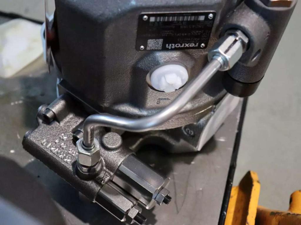 Bosch Rexroth A10VO45 Photo 4