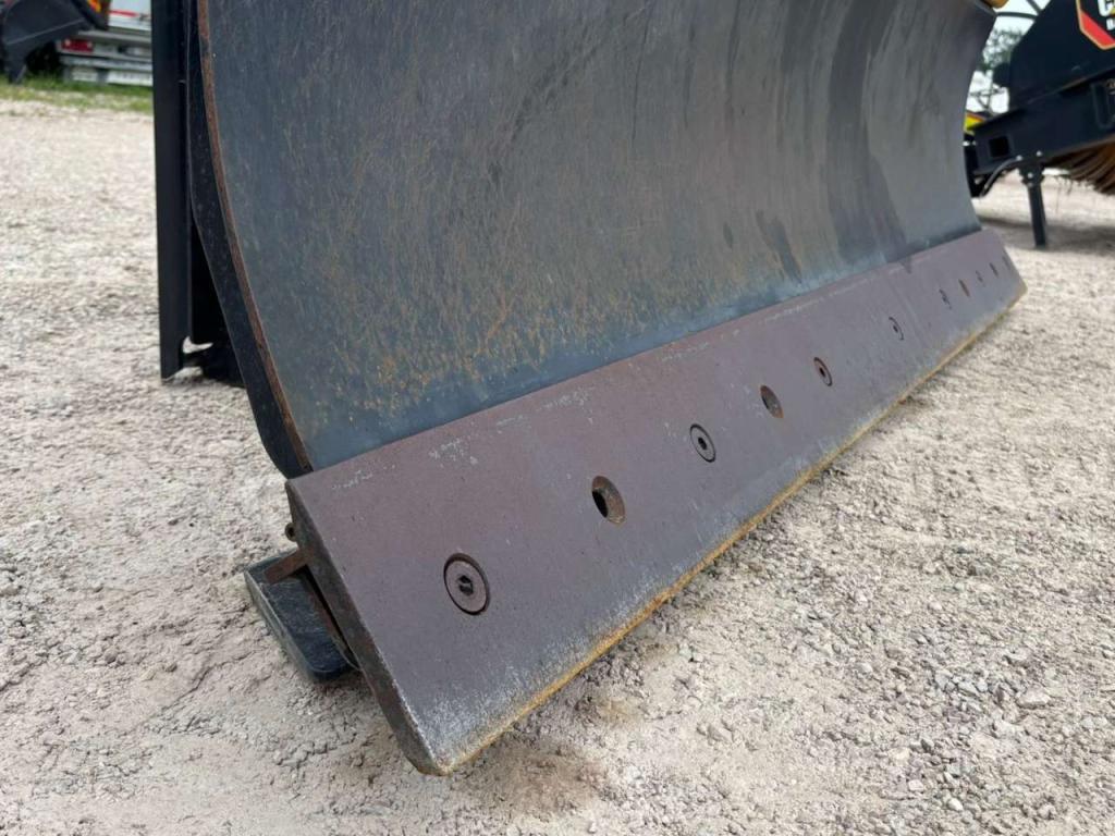Caterpillar ANGLE BLADE Photo 5