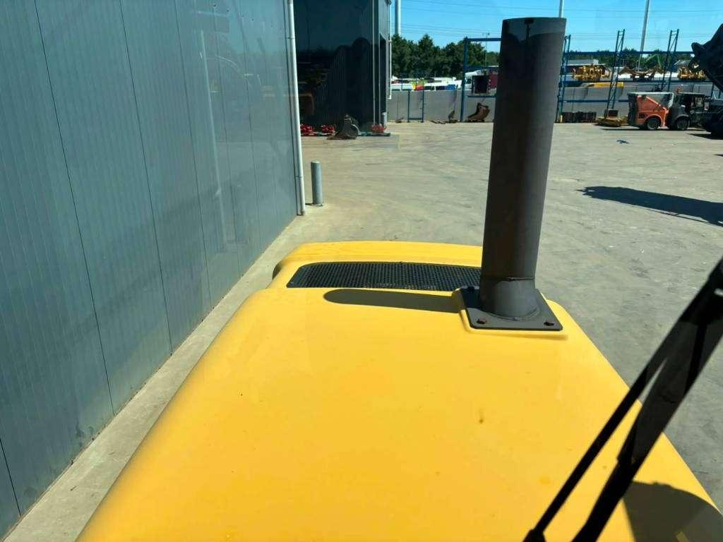 Caterpillar CS563D Photo 27