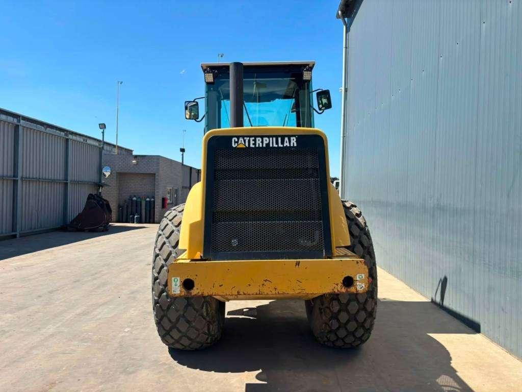 Caterpillar CS563D Photo 9