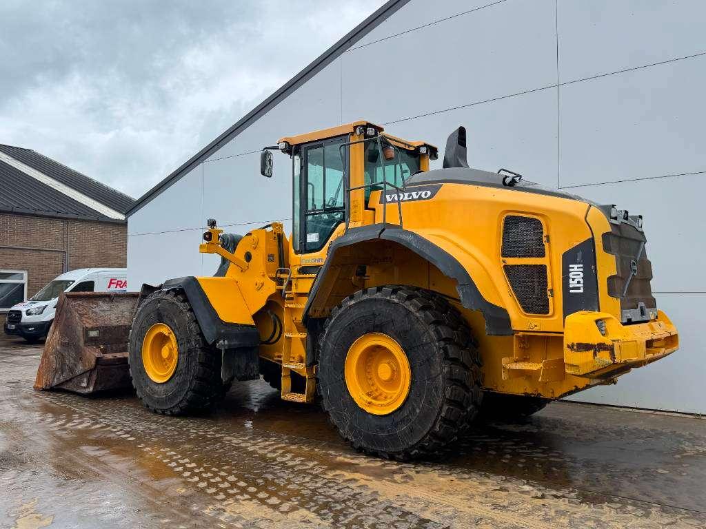 Volvo L150H - High-tip Bucket / Backup Camera Photo 3