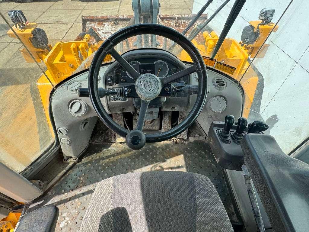 Volvo L150H - High-tip Bucket / Backup Camera Photo 9