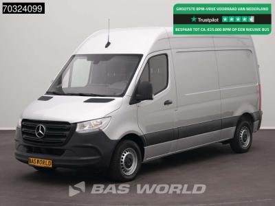 Mercedes-Benz Sprinter 215 CDI Automaat 150pk L2H2 MBUX Camera Airco Parkeersensoren CarPlay Euro6 L2 Airco en vente par BAS World B.V.