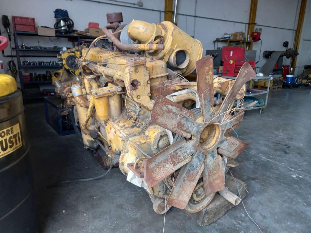 Moteur à combustion pour Caterpillar D8H Photo 1