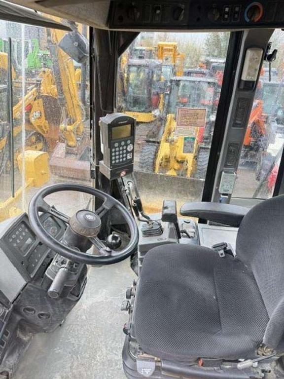Caterpillar 950G Photo 11
