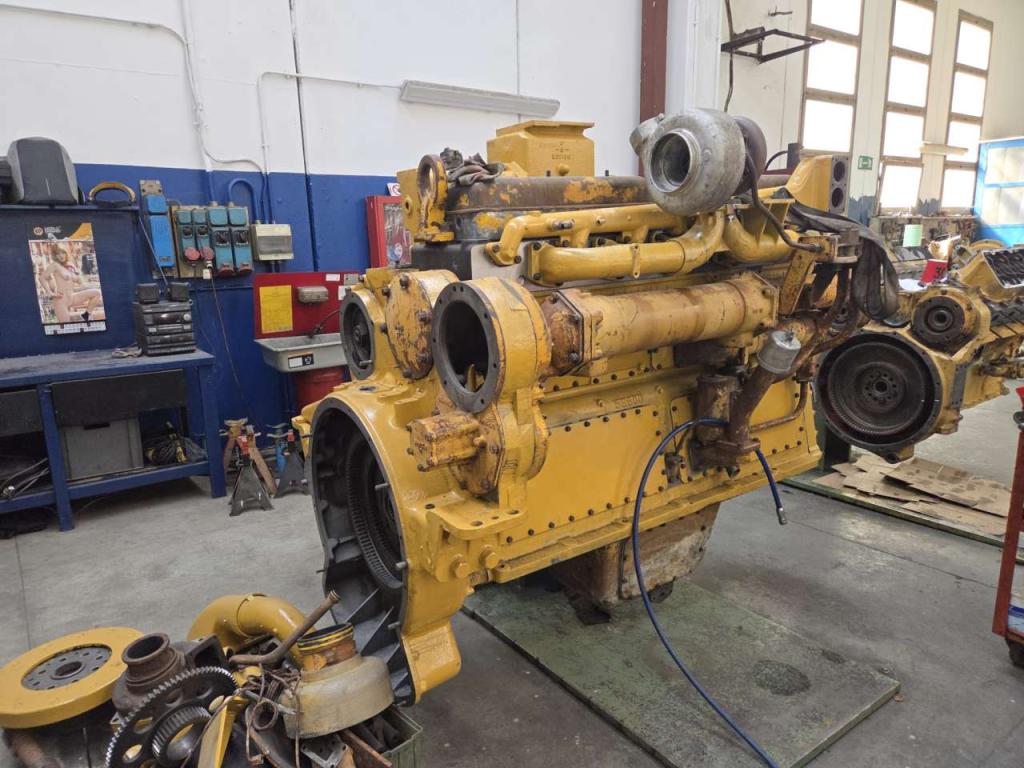 Moteur à combustion pour Caterpillar CAT D353 Photo 4