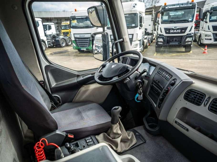 Renault PREMIUM 340 DXI // HAYON RETRACT Photo 16