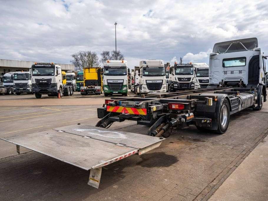 Renault PREMIUM 340 DXI // HAYON RETRACT Photo 7