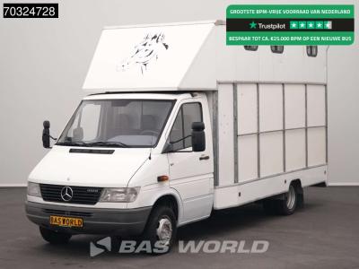 Mercedes-Benz Sprinter 412 D Dubbellucht Paardenwagen Horsetruck Pferdenwagen en vente par BAS World B.V.