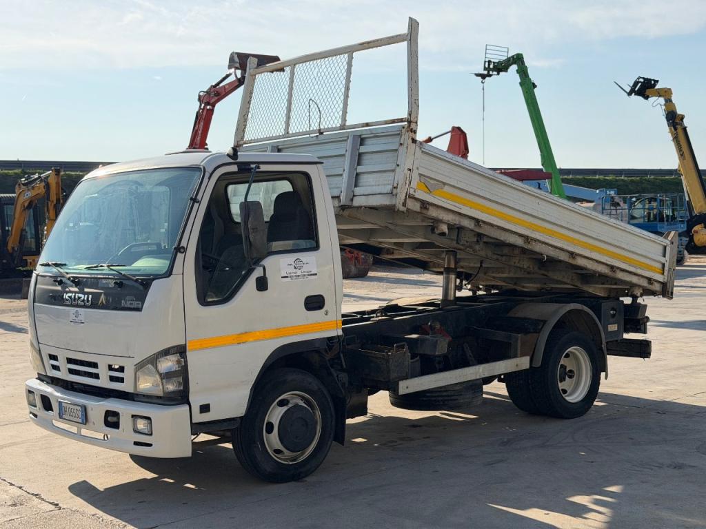 Isuzu NQR 175 75 Photo 4