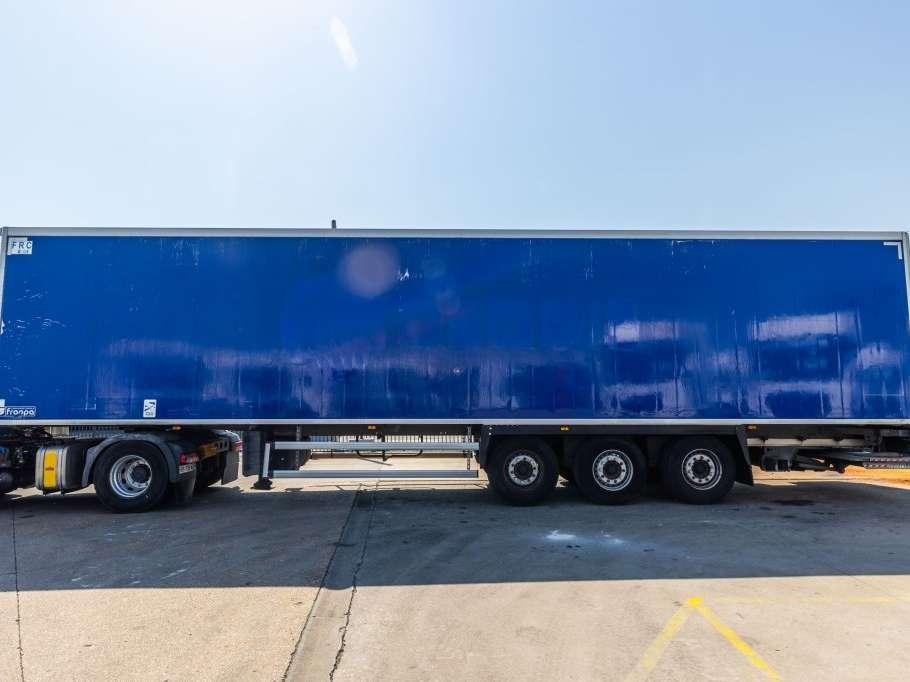 Lecitrailer CARRIER 1950 MT+DHOLLANDIA 3 T. Photo 2