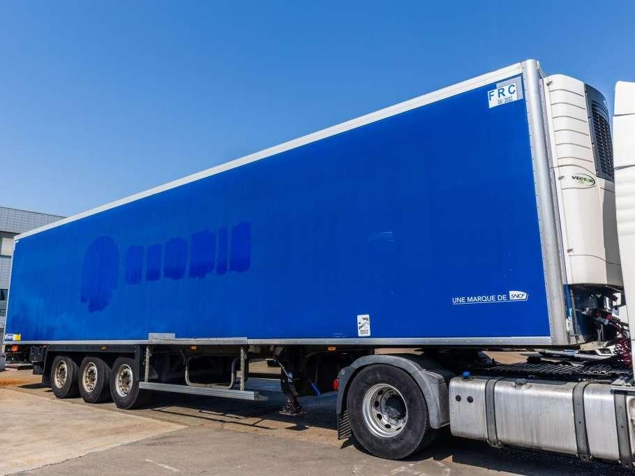 Lecitrailer CARRIER 1950 MT+DHOLLANDIA 3 T. Photo 7