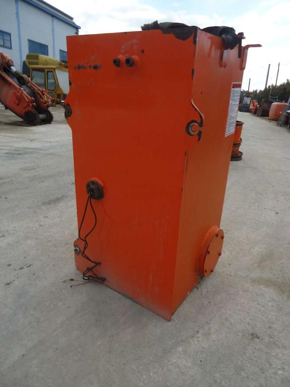 Réservoir de carburant pour Fiat Kobelco W190 Photo 3