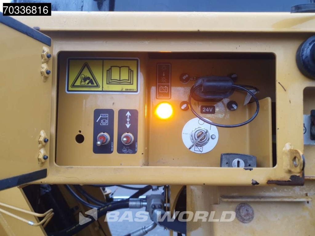 Caterpillar 966 M Photo 22