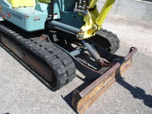 Yanmar B30V Photo 10