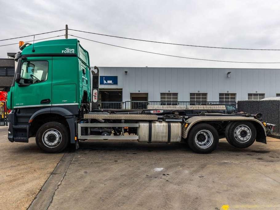 Mercedes-Benz AROCS 2643 L Photo 3