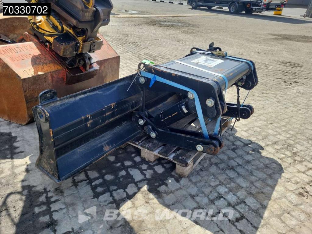 Caterpillar M322 D Rail & Road Photo 20