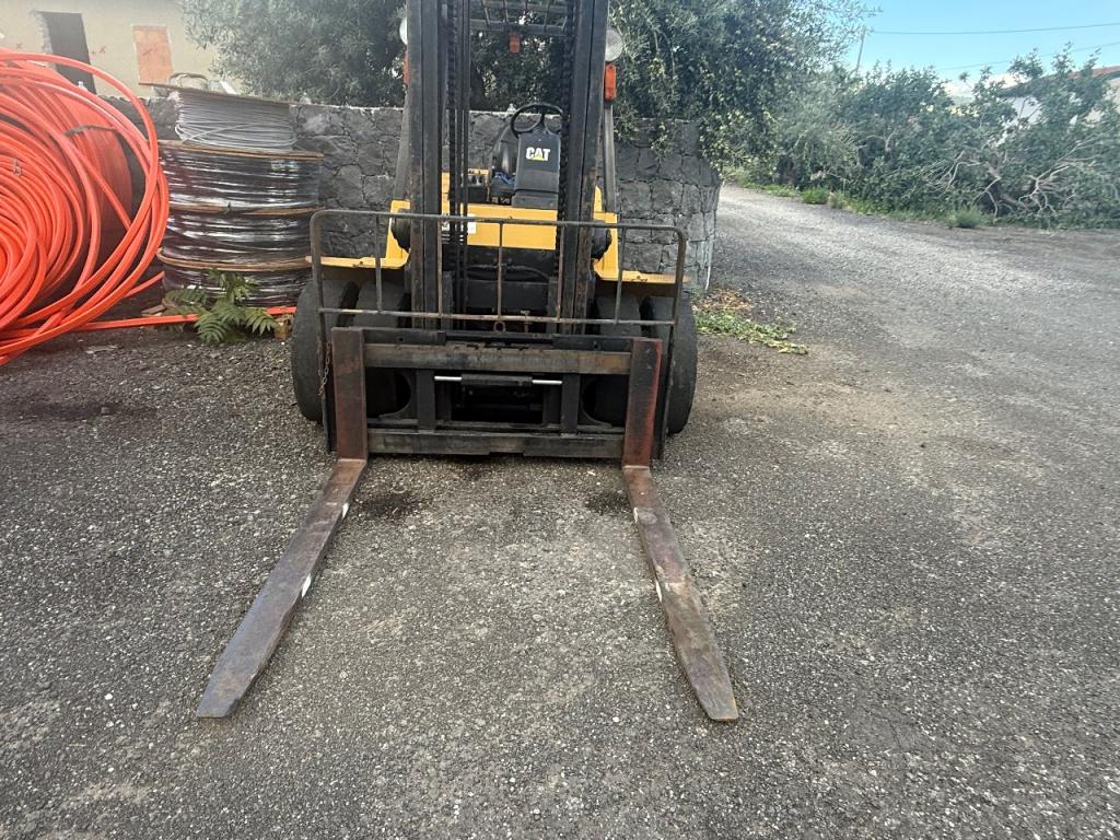 Caterpillar DP45K Photo 3