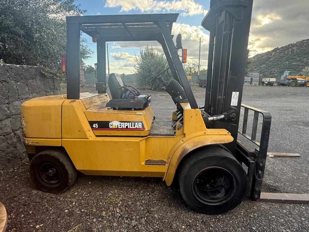 Caterpillar DP45K Photo 5