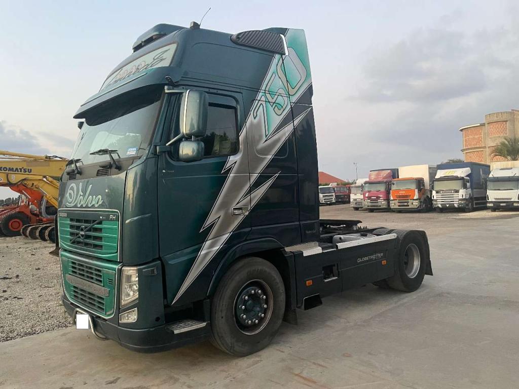 Volvo FH16 Photo 1