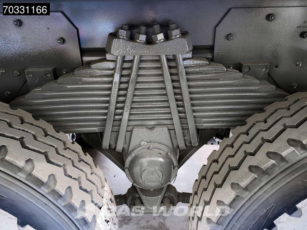 Sinotruk HOWO 371 6X4 Photo 16