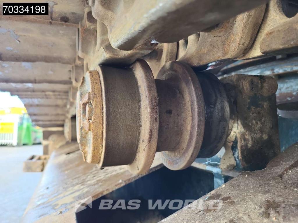 Hyundai HX220 L Photo 22