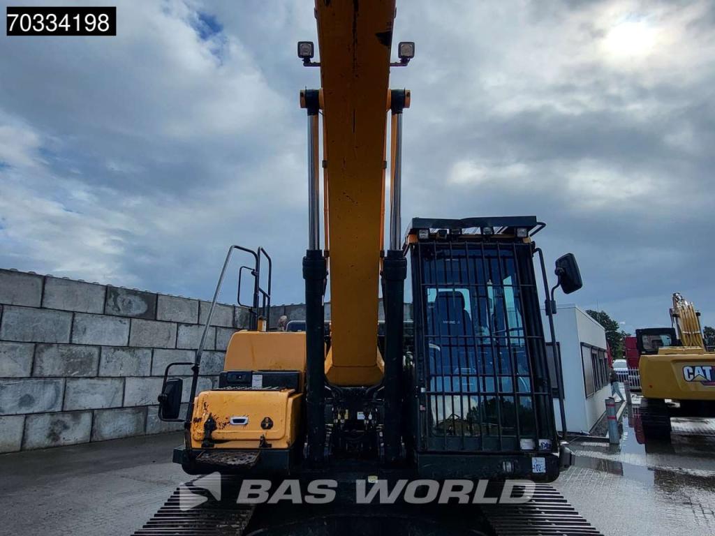 Hyundai HX220 L Photo 8