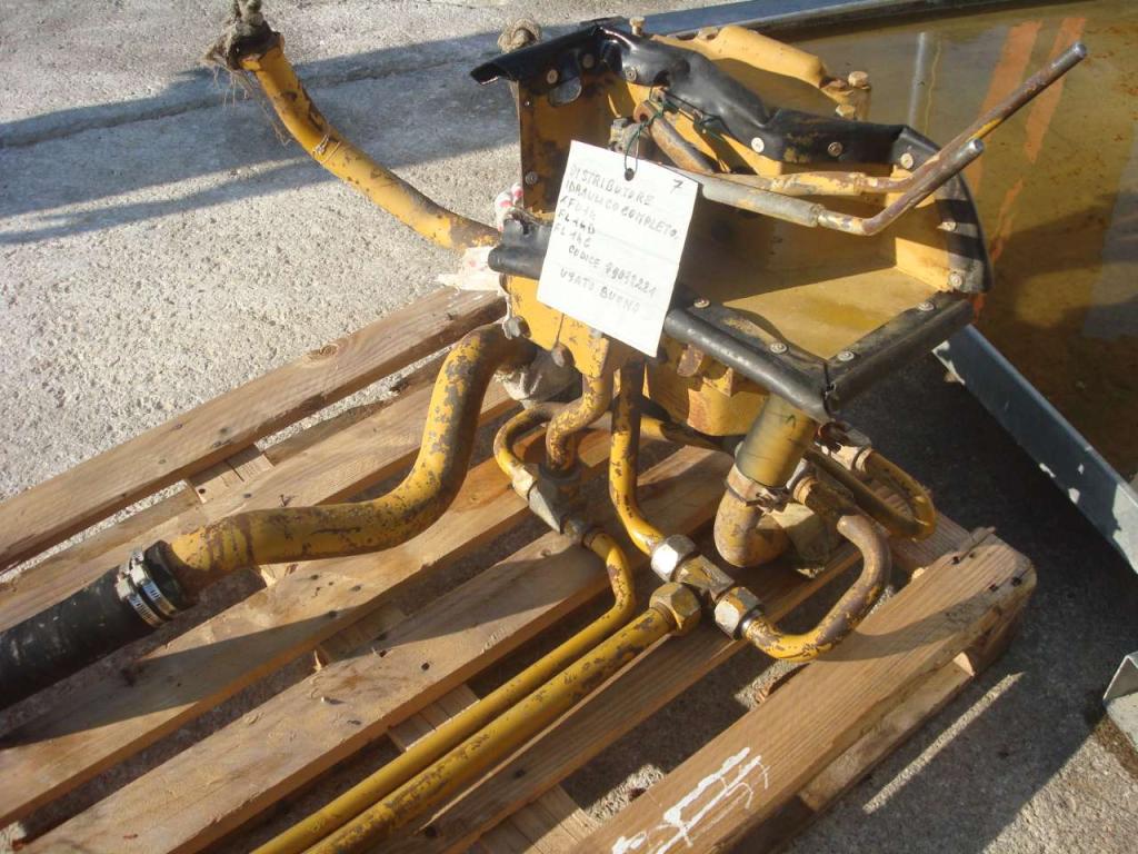 Distributeur hydraulique pour Fiat Allis FD14, FL14D, FL14C Photo 3