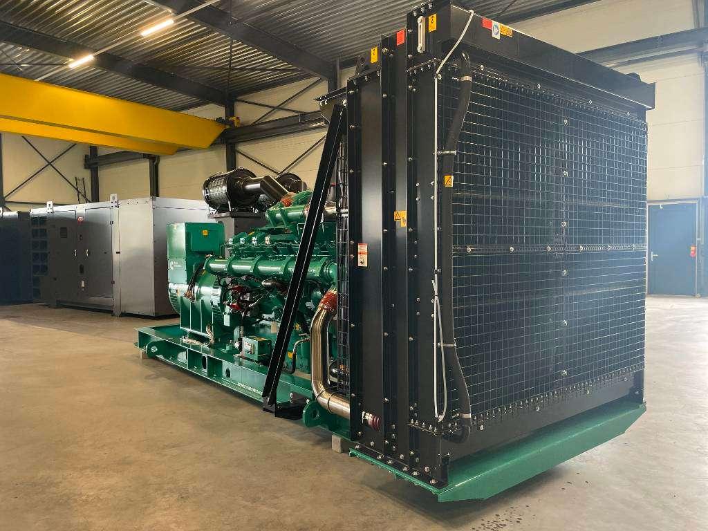 Cummins C2250D5E - 2.250 kVA Genset - QSK50 - DPX-18536-B Photo 3