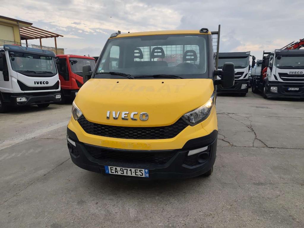 Iveco DAILY 35-130 Photo 15
