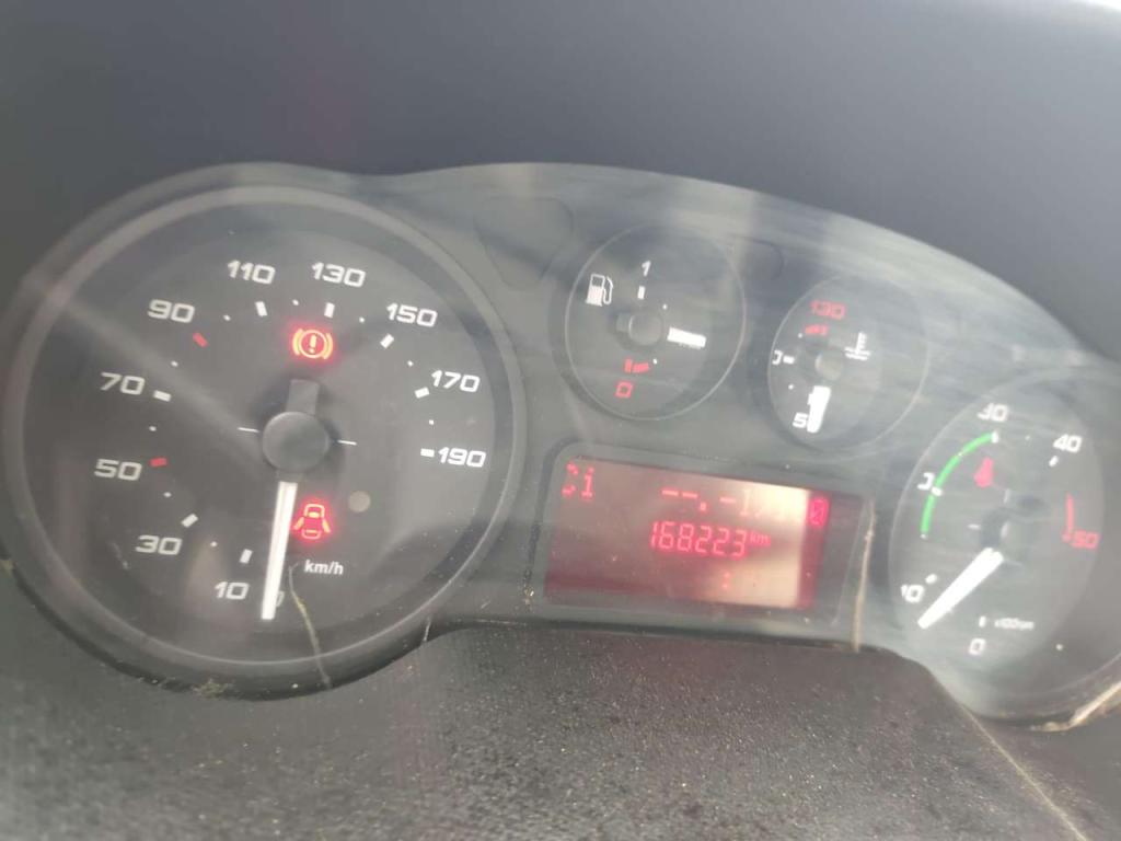 Iveco DAILY 35-130 Photo 22