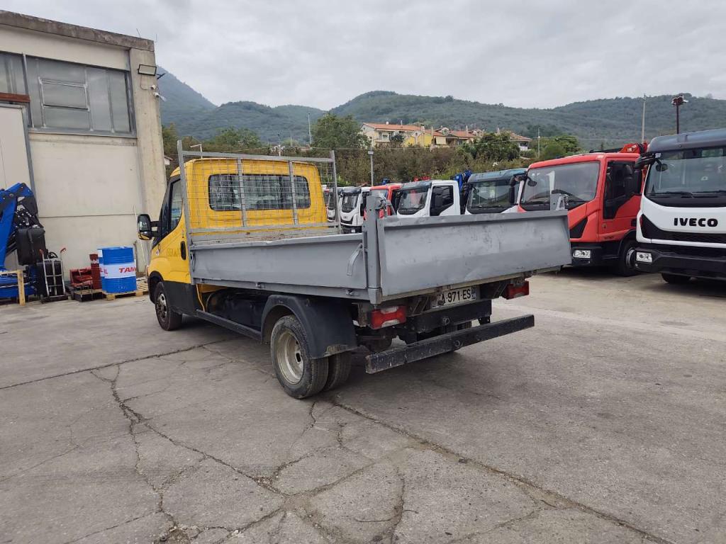 Iveco DAILY 35-130 Photo 5
