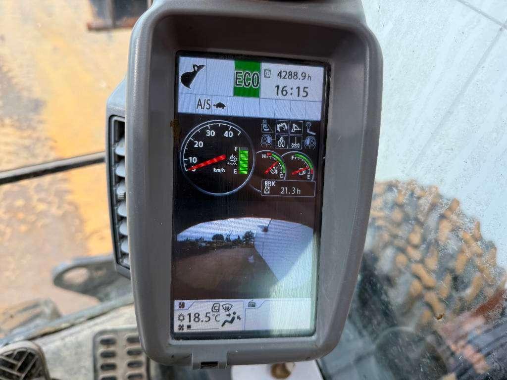 Hitachi ZX140W-6 - Blade / Triple Boom / Auto Greasing Photo 16