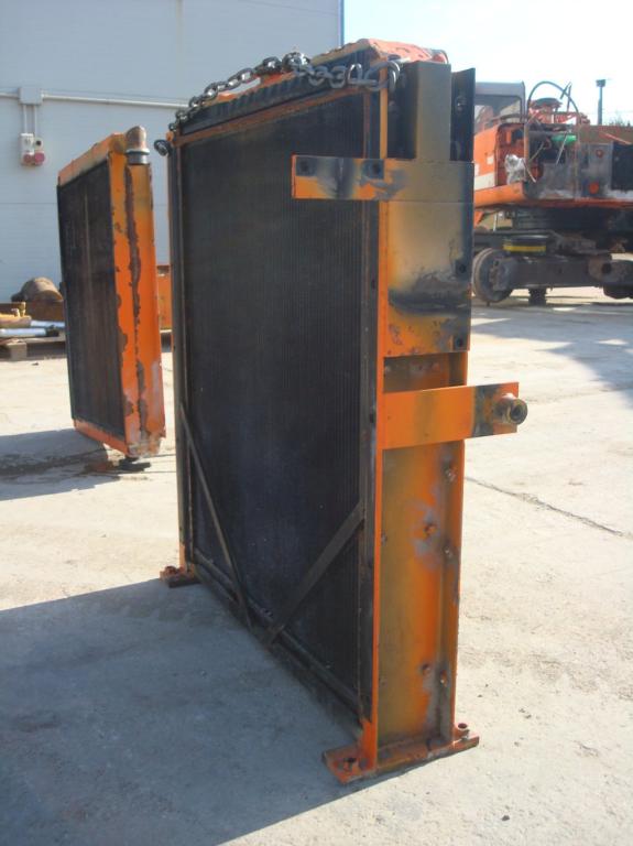 Radiateur eau pour Fiat Hitachi 450.3 Photo 1