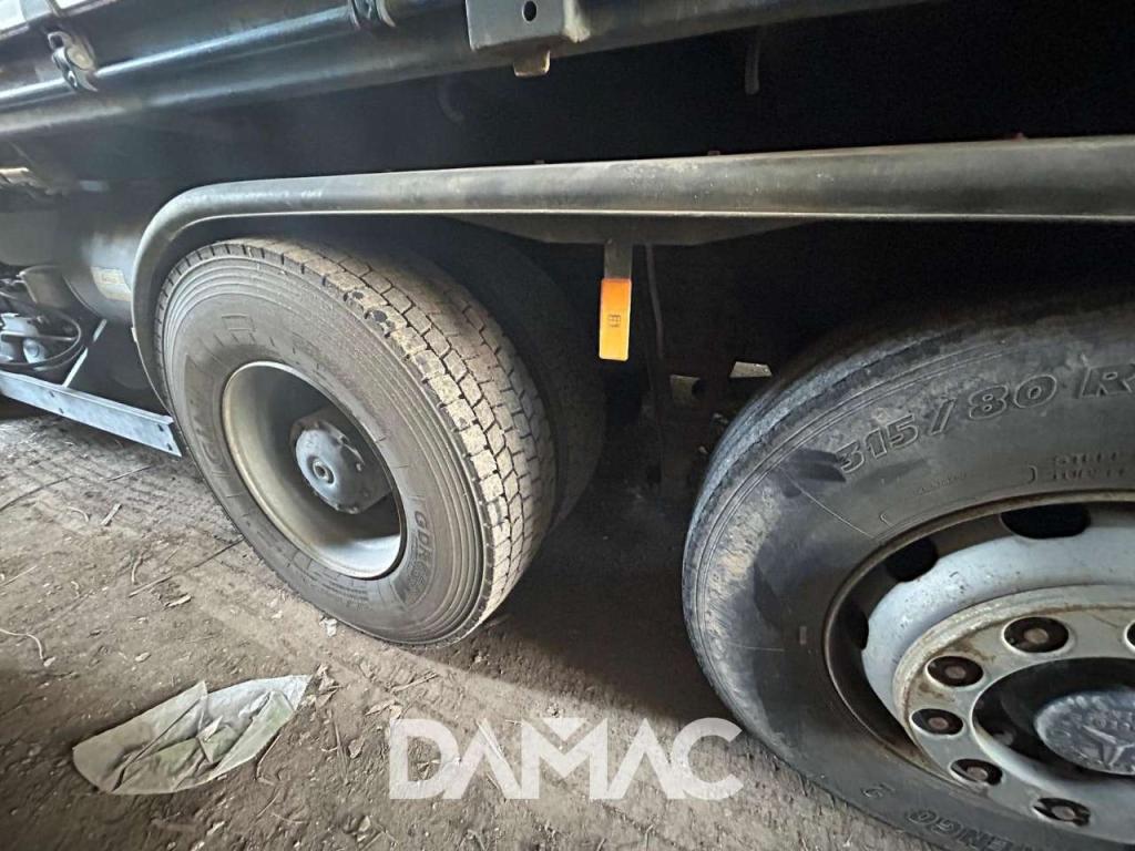 Mercedes-Benz ACTROS 1831 Photo 5