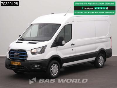 Ford Transit 185pk Elektrisch 68kWh 317km WLTP L2H2 Navi Airco Cruise Parkeersensoren v+a SYNC4-Display en vente par BAS World B.V.