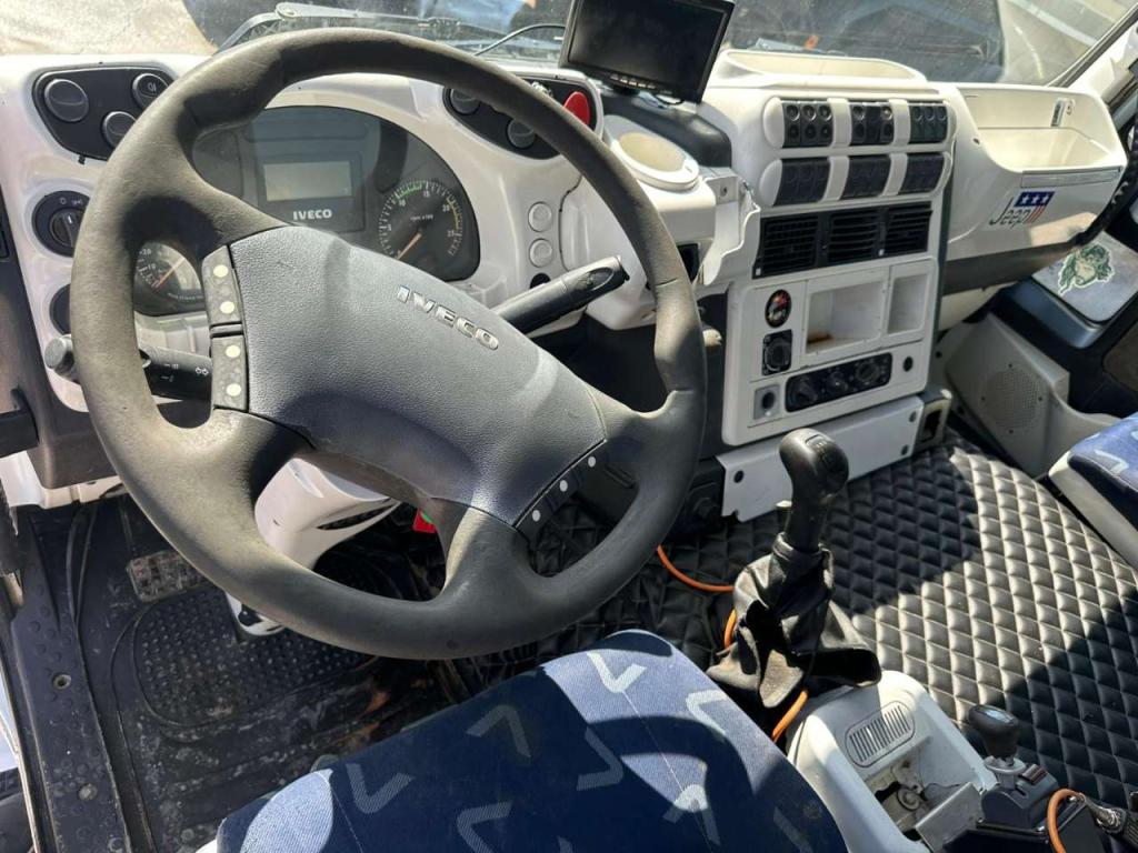 Iveco Trakker 500 Photo 11