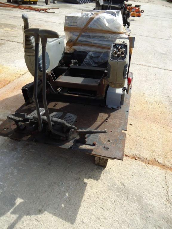 Console de commande / Plateforme de commande pour Fiat Hitachi EX215 Photo 2