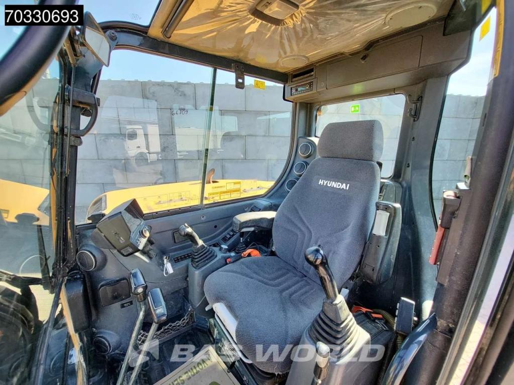 Hyundai R80 CR-9A A/C - 3 Buckets Photo 25