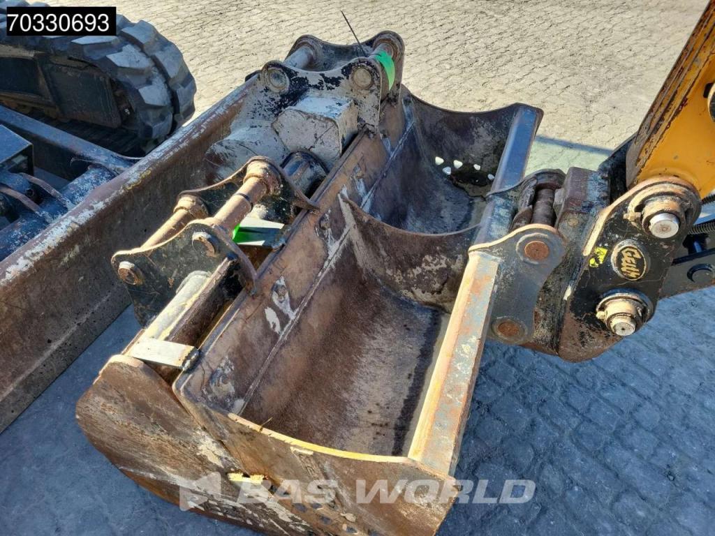 Hyundai R80 CR-9A A/C - 3 Buckets Photo 9