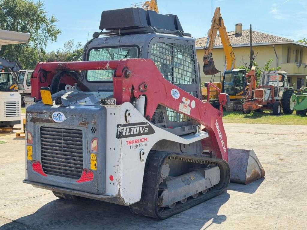Takeuchi TL10V-2 Photo 3